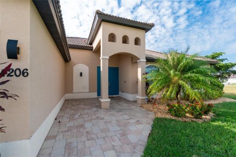 Casa en venta en Cape Coral, Florida, 4 dormitorios, 205.59 m2 № 817652 - foto 8