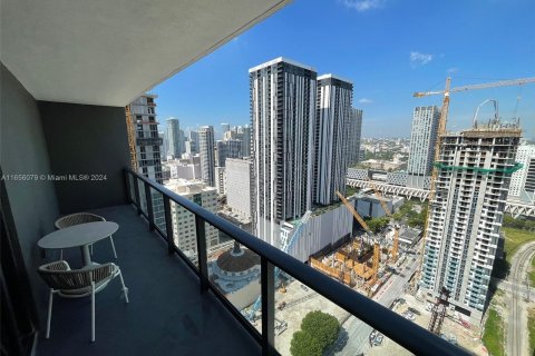 Condo in Miami, Florida, 1 bedroom  № 1356692 - photo 17