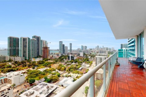 Condominio en alquiler en Miami, Florida, 2 dormitorios, 109.72 m2 № 617626 - foto 15