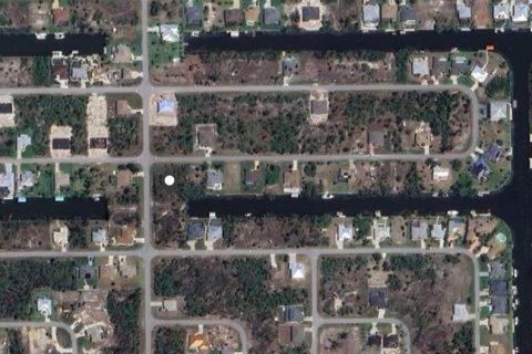 Terreno en venta en Port Charlotte, Florida № 1245363 - foto 6