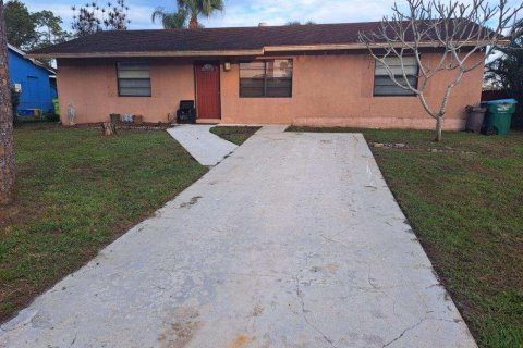 House in Loxahatchee Groves, Florida 3 bedrooms, 107.02 sq.m. № 1185181 - photo 14