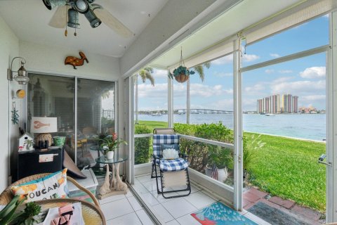 Condominio en venta en Riviera Beach, Florida, 2 dormitorios, 111.11 m2 № 1208642 - foto 27