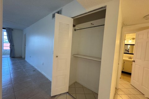 Copropriété à vendre à North Lauderdale, Floride: 1 chambre, 77.11 m2 № 1208639 - photo 28