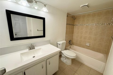 Condo in North Lauderdale, Florida, 1 bedroom  № 1208639 - photo 10