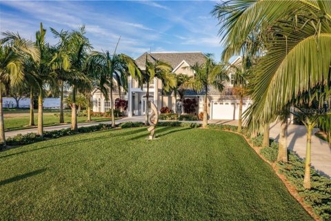 Casa en venta en Lake Placid, Florida, 8 dormitorios, 869.75 m2 № 1131694 - foto 2