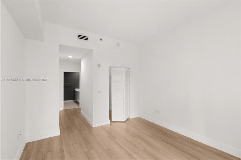 Copropriété à vendre à Miami, Floride: 2 chambres, 119.75 m2 № 1403106 - photo 16