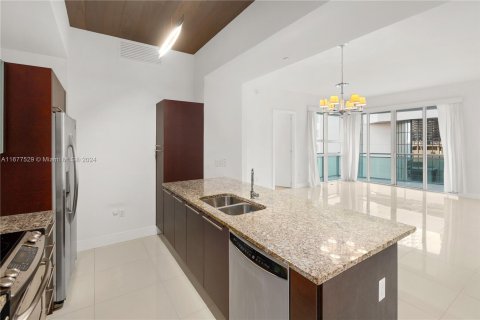 Condo in Miami, Florida, 2 bedrooms  № 1403106 - photo 8