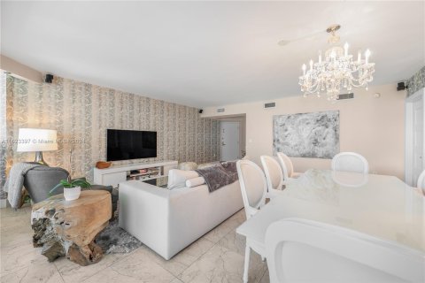 Copropriété à vendre à Miami Beach, Floride: 3 chambres, 154.22 m2 № 1403152 - photo 14