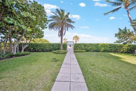 Condo in Miami Beach, Florida, 3 bedrooms  № 1403152 - photo 24