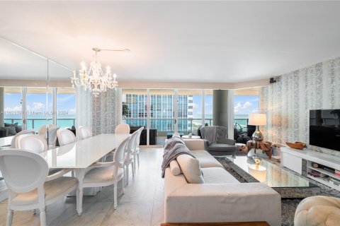 Condo in Miami Beach, Florida, 3 bedrooms  № 1403152 - photo 13