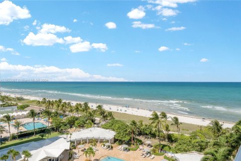 Copropriété à vendre à Miami Beach, Floride: 3 chambres, 154.22 m2 № 1403152 - photo 9