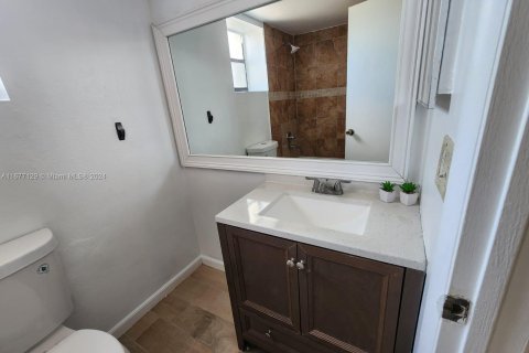 Condo in Coral Springs, Florida, 3 bedrooms  № 1403151 - photo 3