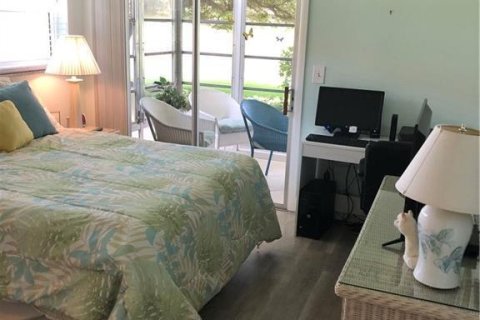 Condo in Vero Beach, Florida, 2 bedrooms  № 1098771 - photo 10