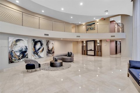 Copropriété à vendre à Aventura, Floride: 4 chambres, 379.04 m2 № 1098530 - photo 13