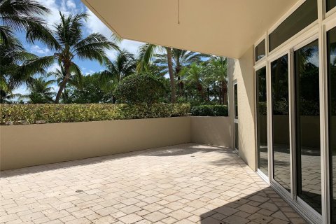 Condominio en venta en Hillsboro Beach, Florida, 2 dormitorios, 132.48 m2 № 839745 - foto 4