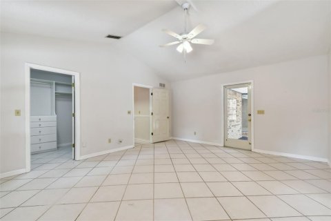 House in DeLand, Florida 4 bedrooms, 288.93 sq.m. № 1246961 - photo 20