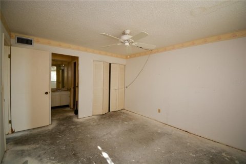 House in Seminole, Florida 2 bedrooms, 80.36 sq.m. № 1287173 - photo 10