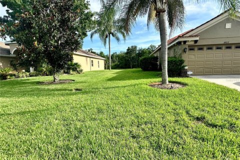 Villa ou maison à vendre à New Port Richey, Floride: 4 chambres, 233.09 m2 № 1287174 - photo 4