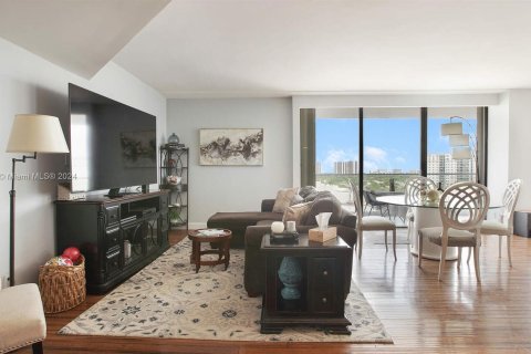 Condo in Aventura, Florida, 4 bedrooms  № 1185950 - photo 2