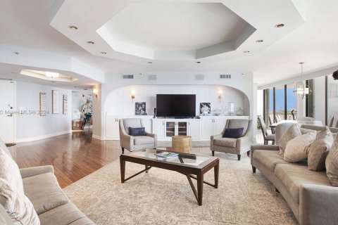 Condo in Aventura, Florida, 4 bedrooms  № 1185950 - photo 4