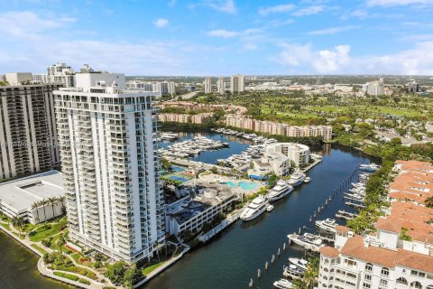 Condo in Aventura, Florida, 4 bedrooms  № 1185950 - photo 28