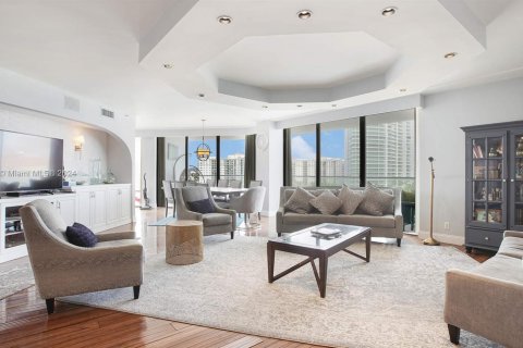 Condo in Aventura, Florida, 4 bedrooms  № 1185950 - photo 3