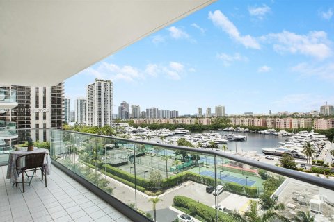 Condo in Aventura, Florida, 4 bedrooms  № 1185950 - photo 20