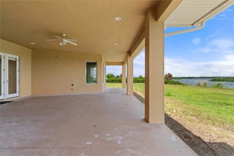 House in Punta Gorda, Florida 3 bedrooms, 280.38 sq.m. № 1245129 - photo 6