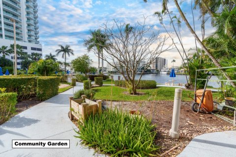 Condo in Fort Lauderdale, Florida, 2 bedrooms  № 1228784 - photo 4