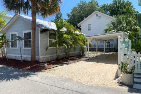 House in Stuart, Florida 1 bedroom, 45.15 sq.m. № 1228783 - photo 11