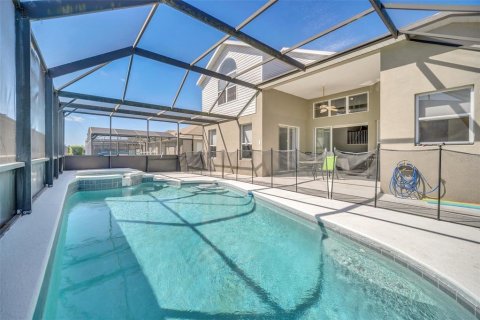 Villa ou maison à vendre à Kissimmee, Floride: 6 chambres, 219.99 m2 № 1286783 - photo 23