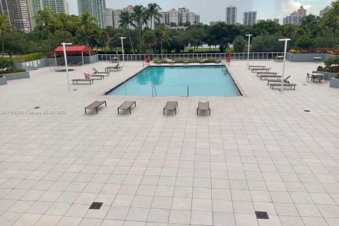 Condominio en venta en Aventura, Florida, 1 dormitorio, 83.24 m2 № 413839 - foto 15