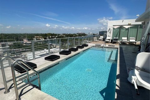 Condo in Miami Beach, Florida, 1 bedroom  № 713908 - photo 22