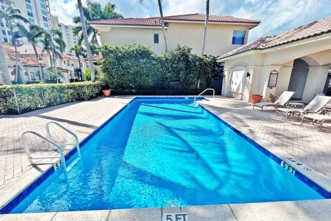 Villa ou maison à vendre à Highland Beach, Floride: 4 chambres, 323.67 m2 № 785684 - photo 29