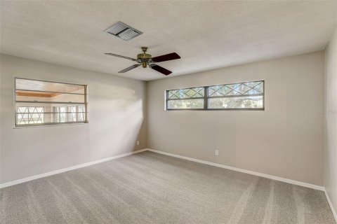 Casa en venta en Merrit Island, Florida, 4 dormitorios, 192.87 m2 № 1131597 - foto 11