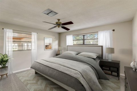 House in Merrit Island, Florida 4 bedrooms, 192.87 sq.m. № 1131597 - photo 13