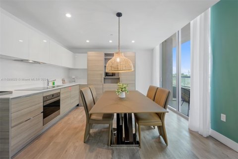 Copropriété à vendre à Hollywood, Floride: 1 chambre, 64.94 m2 № 1209634 - photo 2