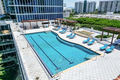 Condominio en venta en Miami Beach, Florida, 1 dormitorio, 80.82 m2 № 1215485 - foto 23