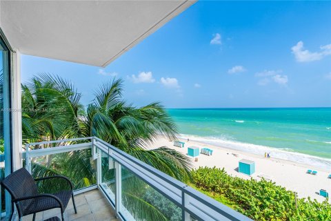 Copropriété à vendre à Miami Beach, Floride: 1 chambre, 80.82 m2 № 1215485 - photo 3