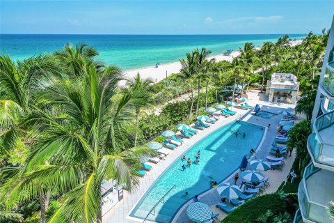 Condo in Miami Beach, Florida, 1 bedroom  № 1215485 - photo 21