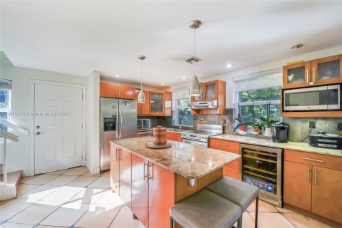 Casa en venta en Miami, Florida, 4 dormitorios, 191.38 m2 № 1237886 - foto 14