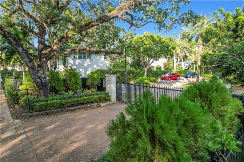 Villa ou maison à vendre à Miami, Floride: 4 chambres, 191.38 m2 № 1237886 - photo 6