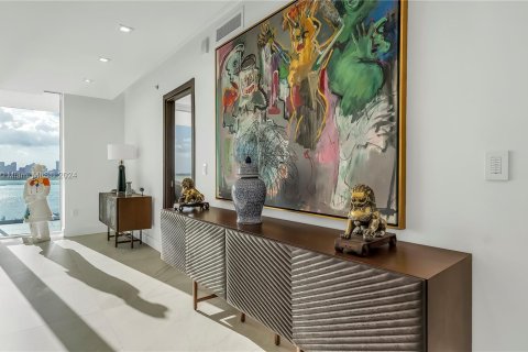 Condominio en venta en Miami Beach, Florida, 4 dormitorios, 378.86 m2 № 1237848 - foto 13