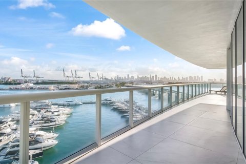 Condominio en venta en Miami Beach, Florida, 4 dormitorios, 378.86 m2 № 1237848 - foto 5