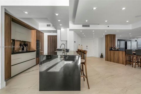 Copropriété à vendre à Miami Beach, Floride: 4 chambres, 378.86 m2 № 1237848 - photo 10