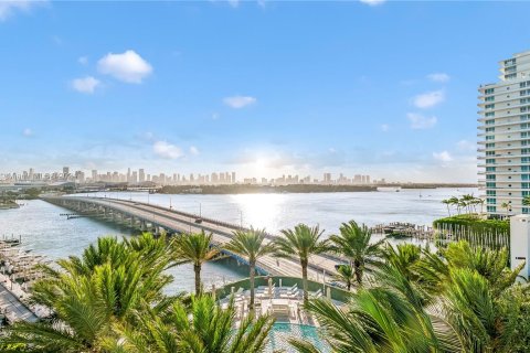 Condominio en venta en Miami Beach, Florida, 4 dormitorios, 378.86 m2 № 1237848 - foto 2