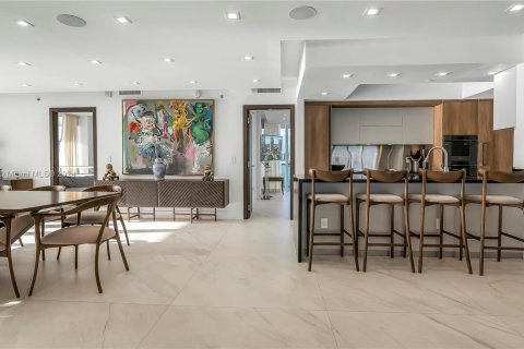 Copropriété à vendre à Miami Beach, Floride: 4 chambres, 378.86 m2 № 1237848 - photo 11