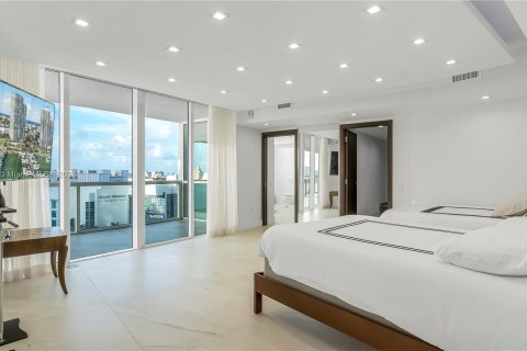 Condominio en venta en Miami Beach, Florida, 4 dormitorios, 378.86 m2 № 1237848 - foto 18