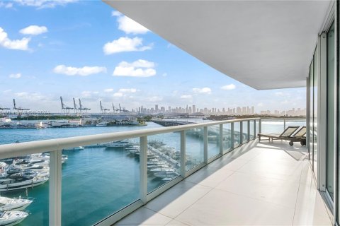 Condo in Miami Beach, Florida, 4 bedrooms  № 1237848 - photo 26