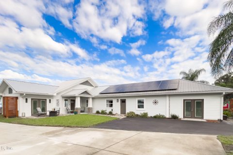 Villa ou maison à vendre à Saint Augustine, Floride: 3 chambres, 194.63 m2 № 772629 - photo 2